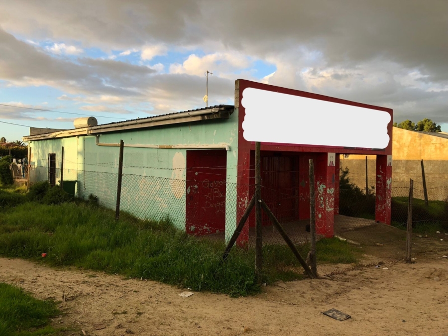 Commercial Property for Sale in Oudekraal Western Cape